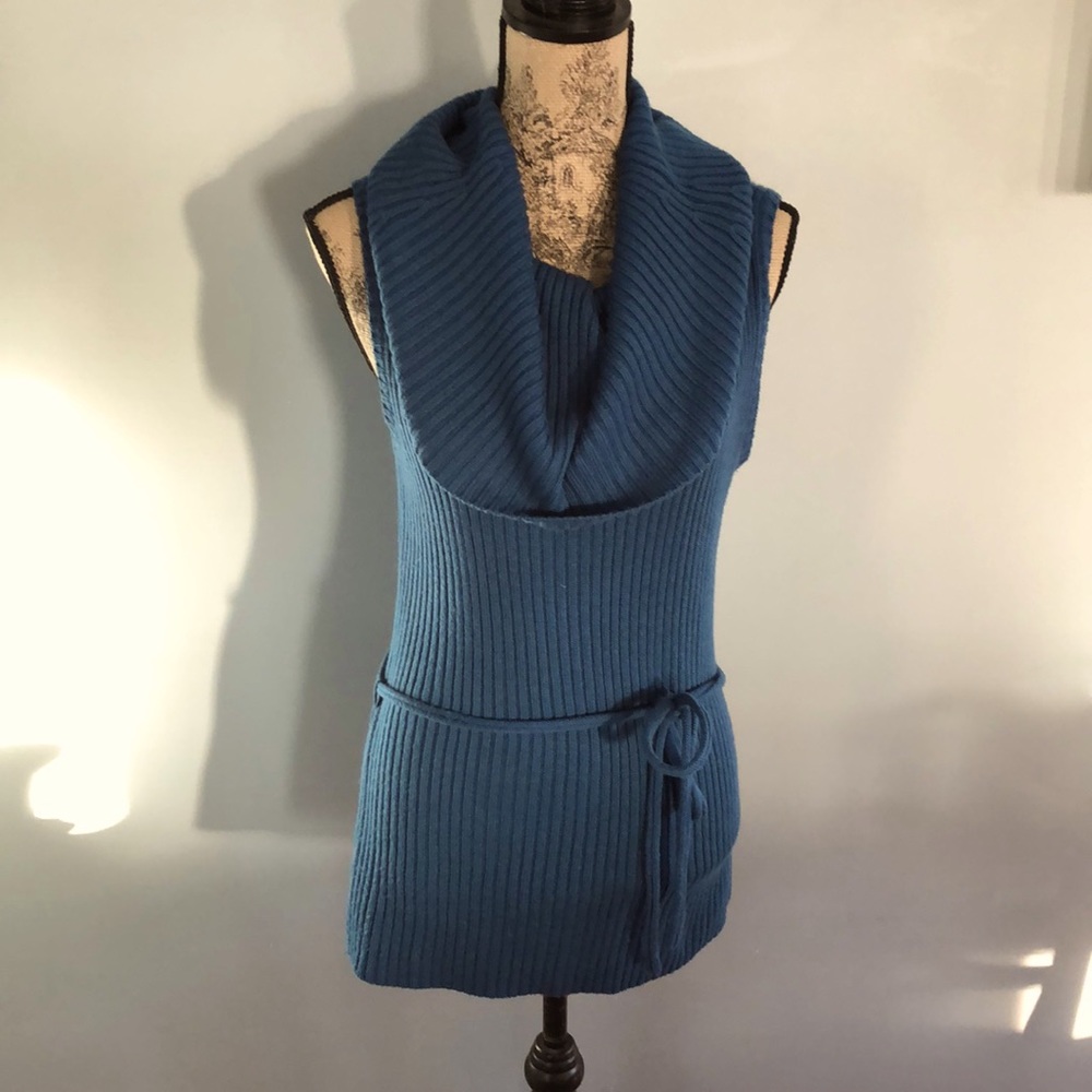 Sleeveless Sweater